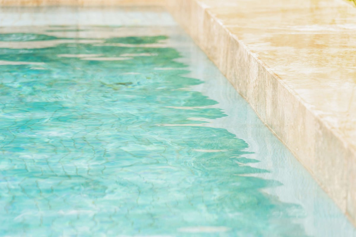 swimming pool coping uk cost